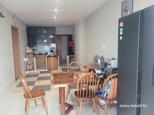 bán căn hộ ( 2pn + 2wc 68m² ) sổ hồng chính chủ lầu trung thoáng đẹp