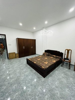 **bán nhà hxh phạm cự lượng** phường 2 quận tân bình; 4x13 - 9,x tỷ