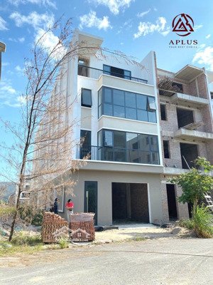 căn góc vườn hoa giá 13tr/m đất. chưa phải đóng tiền xây tại flc hà khánh