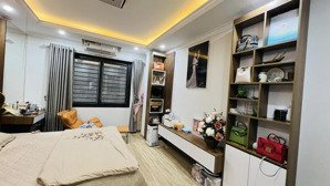 bán nhàphố tô hiệu- gần công viên nghĩa đô- 60m2 - 5t - chỉ 15.5 tỷ