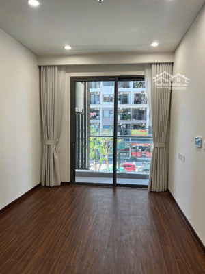 cơ hội vàng!cho thuê 1n+ toà h1 giá siêu ưu đãi, tầng trung, view biển hồ 43m2 nb - giá 7.5 triệu