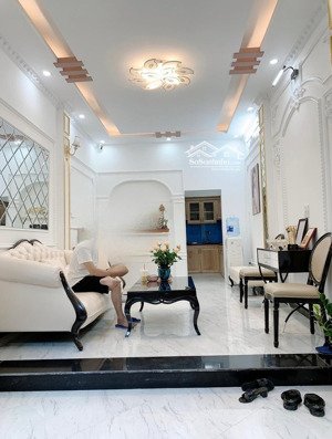 cho thuê nhà riêng lương sử c - đống đa - dt 50m2 x 5 tầng - giá 19tr/tháng có tl