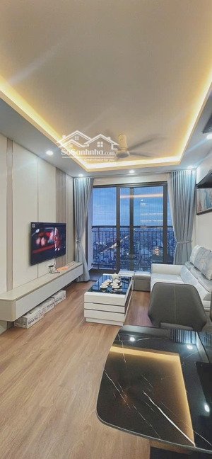 bán giá thực căn 62m2 tầng 25 giá 4,8 tỷ, tầng 18 giá 5,4 tỷ cc geleximco 897 giải phóng 