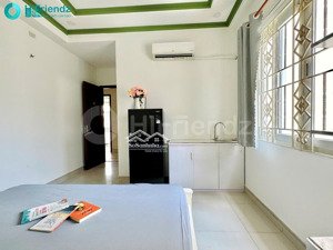 phòng đẹp giá rẻ khu trung sơn: 25m2, có thang máy, nội thất đầy đủ. 4,5 triệu/tháng