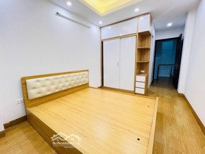 siêu phẩm mễ trì - nhà đẹp dân xây 20m ra ô tô tránh - trước nhà 2m - full nội thất