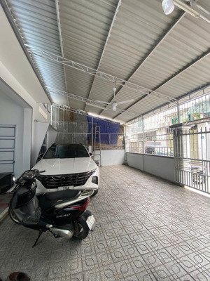 cần bán nhanh căn nhà tại khu phước hòa. khu bàn cờ đẹp nhất nha trang