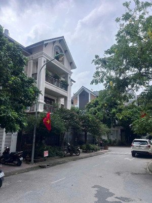 biệt thự nhà vườn meco complex - khu dân trí cao- cây xanh - yên tĩnh- oto vỉa hè thoải mái