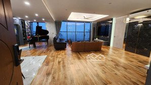 cần bán gấp căn hộ 4pn golden palace 162m2 tầng trung ban công đn view thoáng nhà full đồ giá 10 tỷ