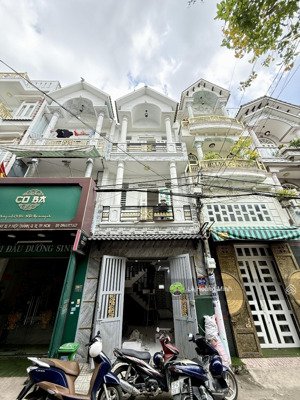 giá tốt nhà phố 3 tầng 1/ ngắn hẻm nhựa 7m thông đường hiệp thành 13. kdc đồng bộ