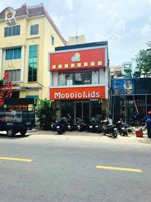 bán nhà mặt tiền nguyễn thiện thuật quận 3