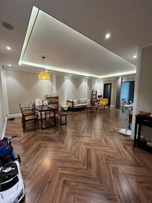 cho thuê căn hộ 92m2 full đồ xịn tòa king palce 208 nguyễn trãi