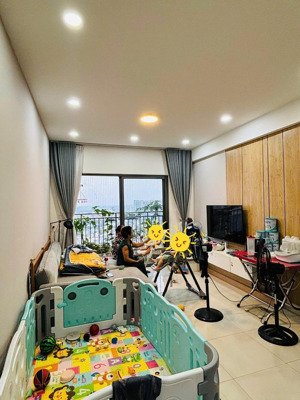 bán căn hộ 3pn the sun avenue tầng cao, giá rẻ