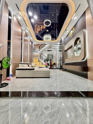 bán nhà 4 tầng 4pn, diện tích 4x16 đường huỳnh thị hai, quận 12, giá 5,7 tỷ