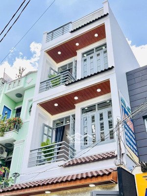 bán nhà mặt phố tân chánh hiệp 5, 6,2 tỷ, 64m2 giá ưu đãi, q12, hcm