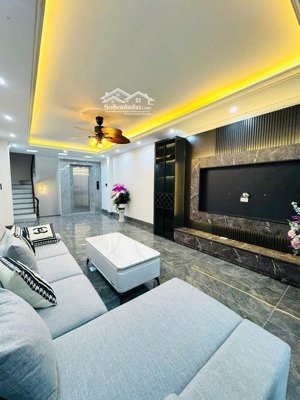 siêu hiếm! bán nhà nguyễn khánh toàn 8.5 tỷ - 45m2 6 tầng thang máy - gần phố - ngõ kinh doanh