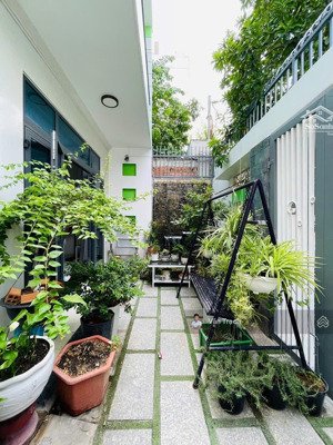 nhà mặt tiền lê chân phường tân tiến nha trang 140m ngang 6,8m hướng tây bắc