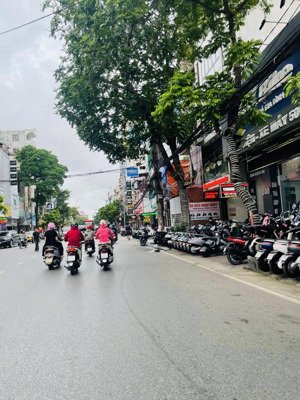 chính chủ bán nhà 7 tầng phố tô hiệu, hải phòng 135m giá 32 tỷ 20 phòng thang máy vị trí vàng