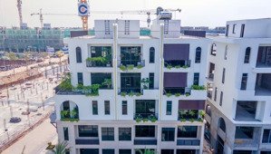 hàng cực hiếm! bán gấp lô xẻ khe 120m2 dự án vaquarius văn giang.nộp 15% ký hđmb. vay 70% trong 12t