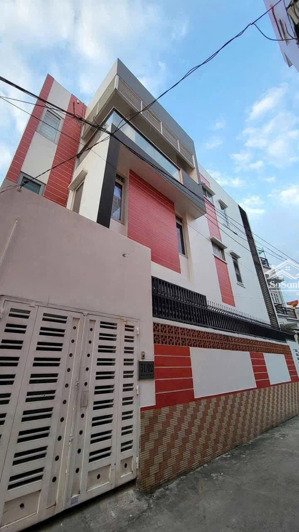 cho thuê nhà 2 lầu giá 12 triệu/ tháng phường bình trưng tây tp thủ đức