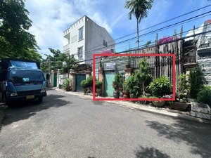 bán mảnh đất có nhà cực rẻ, giá đầu tư mặt đường võ thị sáu, p2, tp vũng tàu 330m2 giá 23,2 tỷ