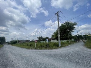 lô góc 2mt sông sài gòn, dt 800m2 ( 15m x 47m) - nở hậu 18.7m