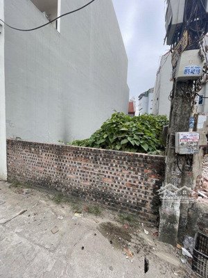 đất liên mạc - 4,5 tỷ - ngõ thông- nở hậu - bãi gửi ô tô gần nhà.