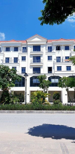 chính chủ bán căn liền kề đầu hồi hướng đông nam siêu đẹp. sổ đỏ lâu dài.