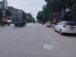 bán nhà 4 tầng mặt phố trạm trôi ,đường 32 hoài đức giá 16,5 tỷ có tl lh: 