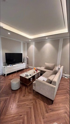 hiếm!!! căn hộ chung cư tại king palace, thanh xuân. giá : 7,6 tỷ. dt: 82m( 2n2w)