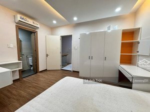 cho thuê nhà phố camellia. full nội thất. giá 15tr. liên hệ em trúc xem nhà: 