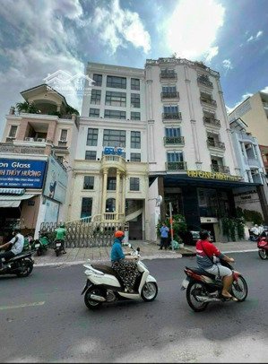 building ngay mặt tiền cách mạng tháng 8 - 10 x 23 - hầm 7 tầng - rthuê 350 triệu/tháng - 100 tỷ tl