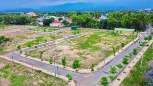 tặng 1 chỉ vàng sjc. cho 10 nền đầu tiên cho lần đầu mở bán kdc tân hội 