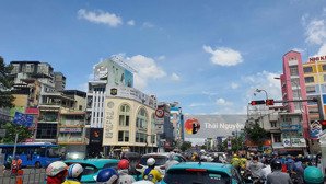 bán gấp nhà mặt tiền 601 đường trần hưng đạo quận 1 , 5 lầu đẹp , giá chỉ 40 tỷ