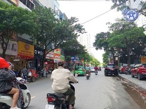 bán nhà 4t mặt phố tô hiệu hà đông, dt 46m2 x mt 4.6m, kinh doanh vp, vỉa hè. giá: 14.2 tỷ