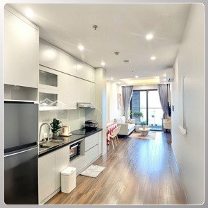 bán nhanh căn 2 phòng ngủ, 2 wc, full nội thất cao cấp, làm rất chỉn chu, giá tốt nhất thị trường