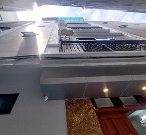 ngã tư bạch mai- phố huế -mới-30m- 6 tầng- 4 ngủ- mt 5m- ô tô đỗ cổng- trước nhà sh quay sẵn sổ