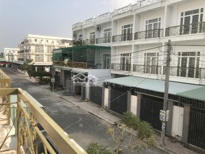 bán nhà phố liền kề chính chủ huyện cần đước long an