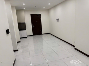 cho thuê 1pn c-sky view 5,5 triệu/tháng