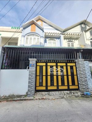 3.95 tỷ/ bán nhà 1t 1l gần trung tâm y tế dĩ an tp hcm đường ô tô liền kề thủ đức