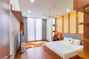 bán villa mt d.10m5 trục thông ra bãi tắm- 300m2 ngang 17,5m-dthu cứng 1,8 tỷ/năm-hàng hiếm tt biển