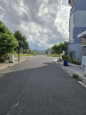 bán lô đất hướng đông nam kđt an bình tân giá chỉ 44tr/m2, cạnh công viên và sát đường vành đai