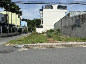 bán lô đất 2 mặt tiền, sổ hồng riêng, bao thuế phí, 7x20m = 140m2 khu dân cư