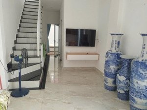 bán gấp nhà 4 tầng hẻm bạch đằng gần chợ xóm mới phố hàn tân tiến, nha trang chỉ 3.65tỷ