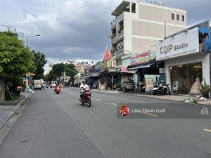 bán nhà 2mt vườn lài, 5x16, cấp 4, căn góc rất đẹp, 13.5 tỷ