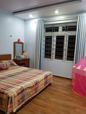 bán nhà ao sen nguyễn văn lộc mỗ lao hà đông dt 51m 4 tầng mt 5m6 thông sàn kinh doanh