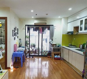 bán căn hộ 50m2 2 phòng ngủ 1wc, full đồ giá 3,16 tỷ. lh: 