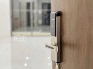 bán căn 2pn - 55m2 có sổ tầng cao giá 1,8 tỷ bao phí thuế