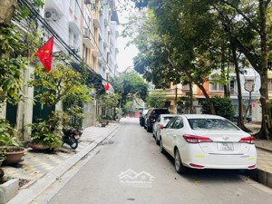 phân lô vip trung kính, cầu giấy vỉa hè ô tô tránh ở kết hợp văn phòng 70m 5t chỉ 32.8tỷ