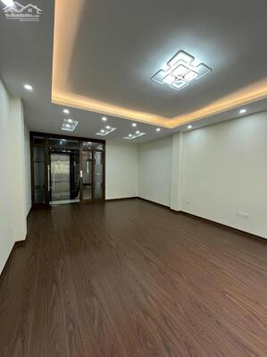 Cho thuê văn phòng tại đường Thanh Bình, DT 50m2 6,5tr phù hợp nhiều vp nhỏ