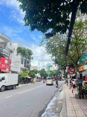 bán nhà mặt phố vân đồn, nha trang, dt: 178 m2, pháp lý đầy đủ, đang cho thuê